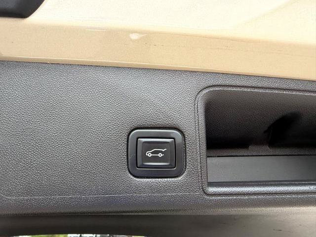 Used 2022 GMC Terrain AT4 w/ Infotainment Package II AWD/4WD image 8