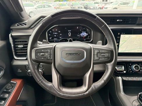 Used 2024 GMC Sierra 1500 Denali Ultimate AWD/4WD image 10