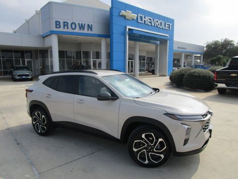 New 2026 Chevrolet Trax RS w/ Driver Confidence Package image 1