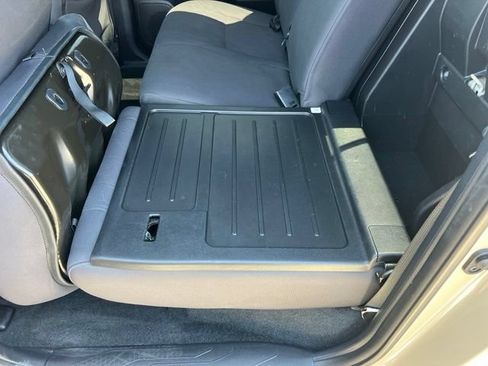 Used 2019 Toyota Tacoma TRD Off-Road w/ Technology Package AWD/4WD image 23