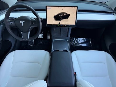 Used 2022 Tesla Model Y Performance AWD/4WD image 40
