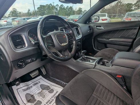 Used 2018 Dodge Charger R/T image 5