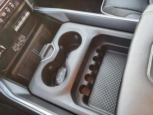 Used 2025 RAM 3500 Laramie image 27