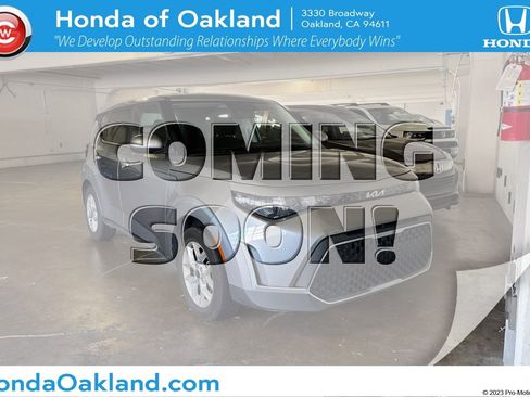 Used 2023 Kia Soul LX w/ Option Group 015 image 1