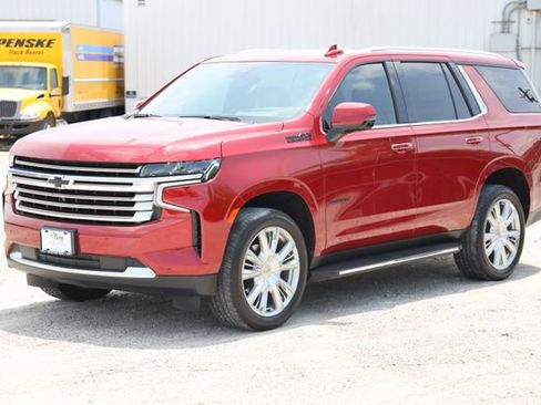 Certified 2024 Chevrolet Tahoe High Country AWD/4WD image 3