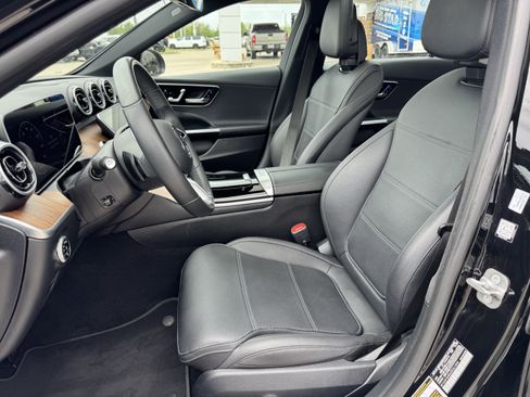 Used 2025 Mercedes-Benz C 300 4MATIC Sedan image 29