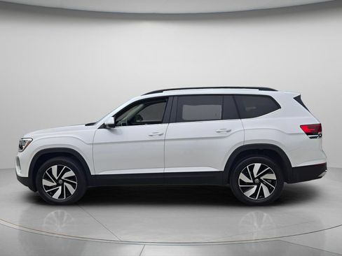Certified 2026 Volkswagen Atlas SE w/ Panoramic Sunroof Package FWD image 3