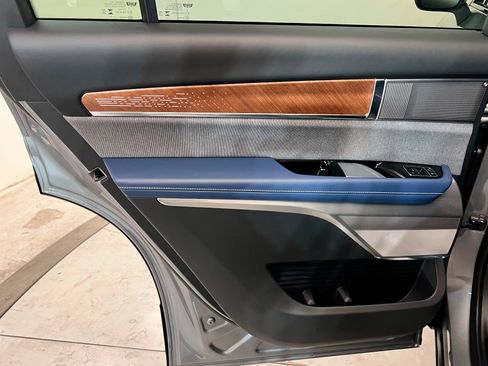 New 2026 Cadillac Vistiq Premium Luxury w/ LPO, Floor Liner Package image 19