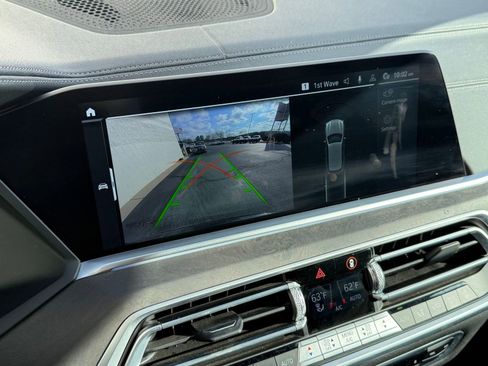 Used 2021 BMW X5 M50i w/ Dynamic Handling Package image 28