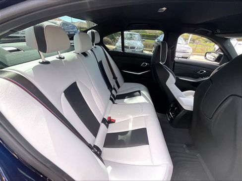 Used 2025 BMW M3 Competition w/ Executive Package image 29