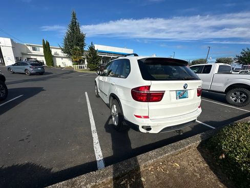 Used 2012 BMW X5 xDrive35d AWD/4WD image 8