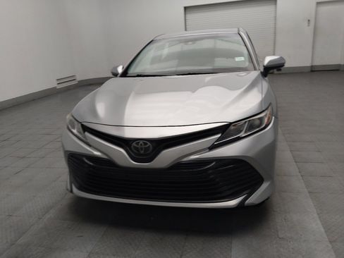 Used 2018 Toyota Camry LE image 15