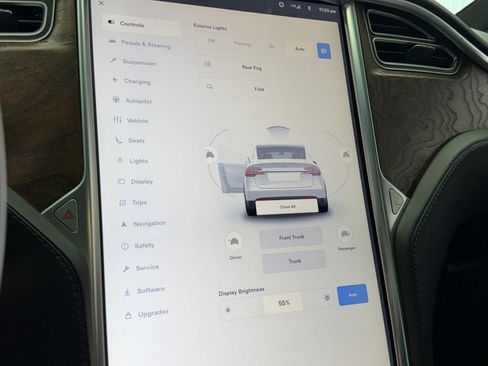 Used 2017 Tesla Model X 100D image 22