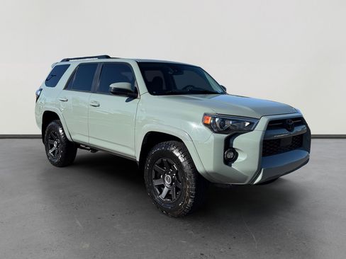 Used 2022 Toyota 4Runner Trail Special Edition AWD/4WD image 7