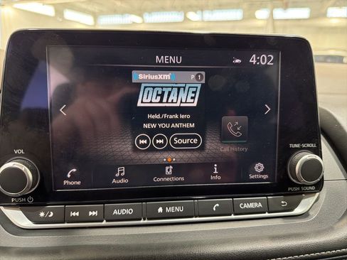 Used 2023 Nissan Rogue SV image 18