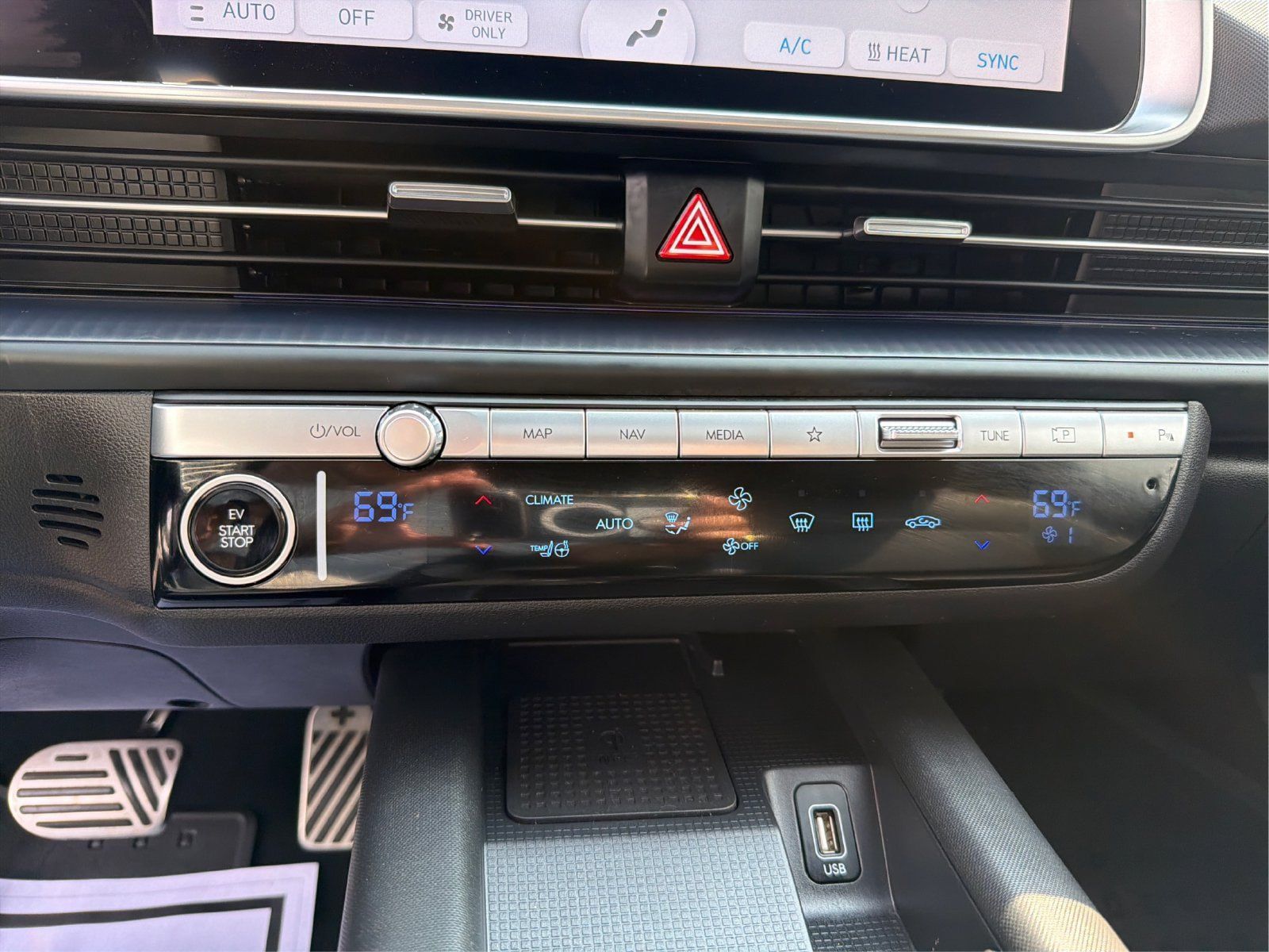 Certified 2023 Hyundai Ioniq 6 Limited AWD/4WD image 28