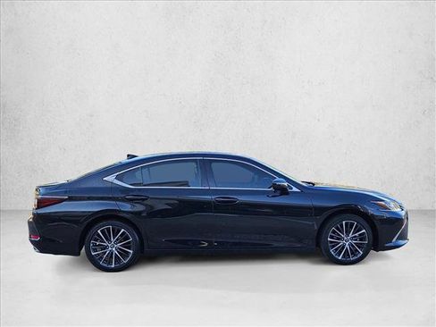 Used 2022 Lexus ES 350 w/ Premium Package image 4