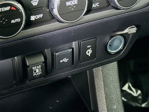 Used 2023 Toyota Tacoma TRD Sport image 30