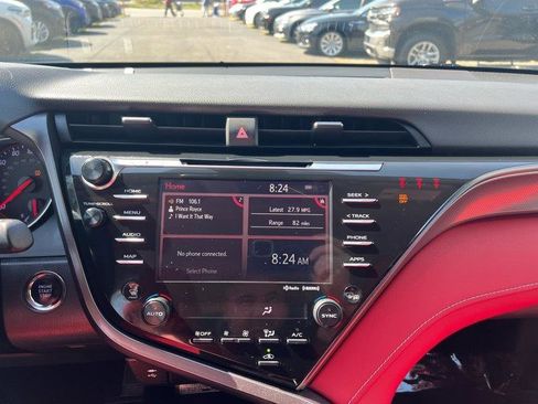 Used 2019 Toyota Camry XSE image 12