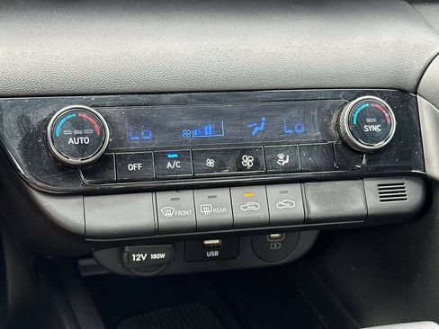 Used 2025 Hyundai Elantra Sport FWD image 20