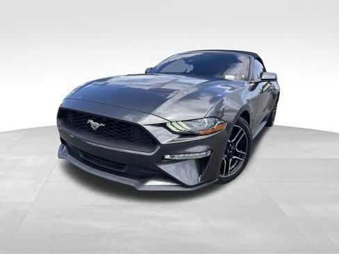 Used 2020 Ford Mustang Premium RWD image 9