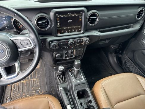 Used 2021 Jeep Gladiator Overland w/ Popular Equipment Package AWD/4WD image 8