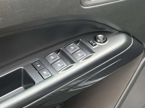 Used 2022 GMC Canyon AT4 w/ Trailering Package image 15