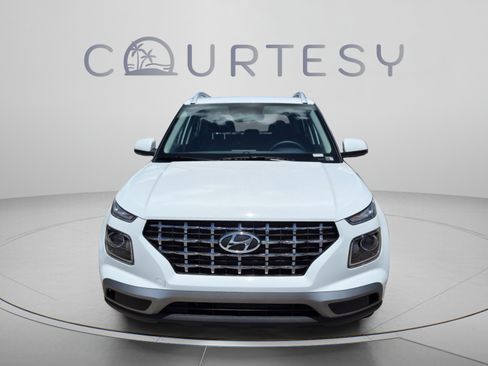 New 2026 Hyundai Venue SEL FWD image 8