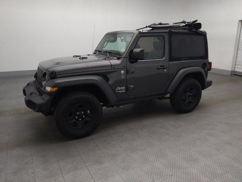 Used 2019 Jeep Wrangler Sport image 2