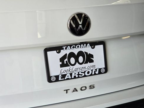 Used 2023 Volkswagen Taos S w/ Driver Assistance Package FWD image 14
