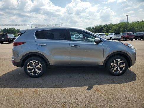 Used 2021 Kia Sportage LX image 6