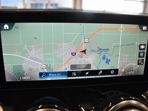 Used 2022 Mercedes-Benz GLB 250 4MATIC image 8