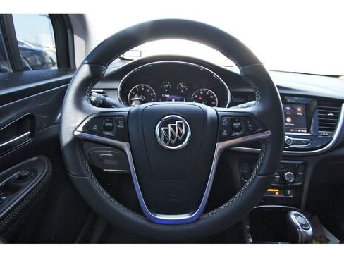 Used 2022 Buick Encore Preferred image 9
