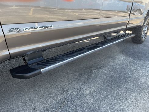 Used 2020 Ford F350 Lariat w/ Lariat Ultimate Package AWD/4WD image 10