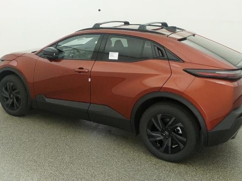 New 2026 Toyota C-HR AWD/4WD image 4