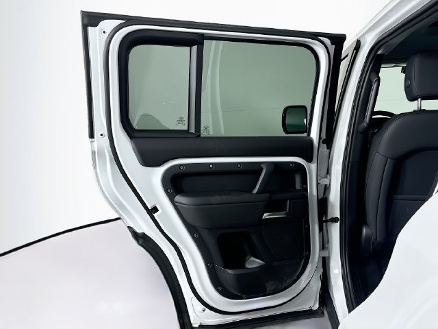 New 2025 Land Rover Defender 110 S AWD/4WD image 22