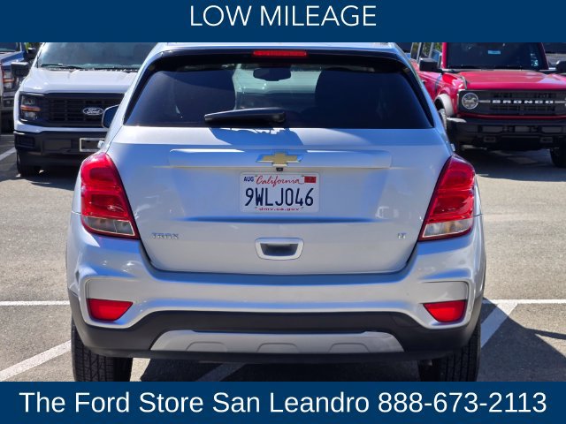 Used 2017 Chevrolet Trax LT FWD image 3