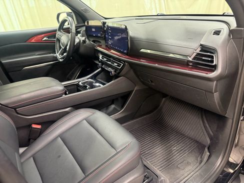 Certified 2024 Chevrolet Traverse Z71 w/ Enhanced Driving Package image 27