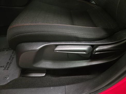 Used 2024 Honda HR-V Sport image 15