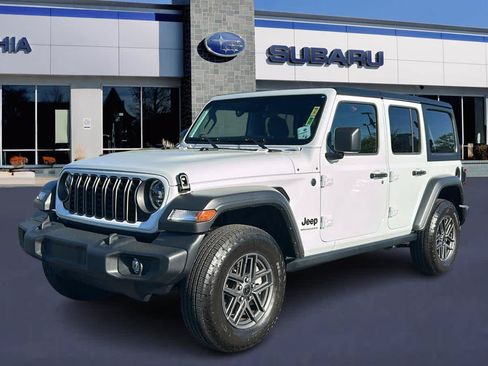 Used 2025 Jeep Wrangler Unlimited Sport AWD/4WD image 1