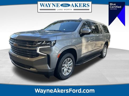 Used 2023 Chevrolet Suburban LT image 1