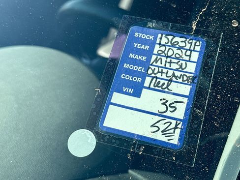 Used 2024 Mitsubishi Outlander Sport SE image 25