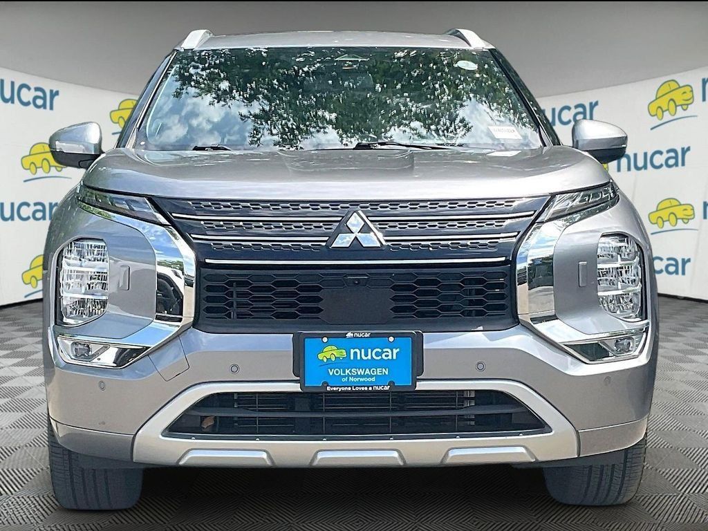 Used 2022 Mitsubishi Outlander SEL AWD/4WD image 2