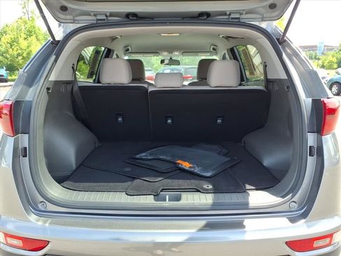 Used 2018 Kia Sportage LX FWD image 19