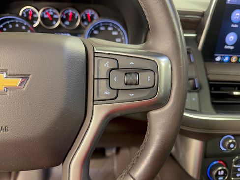 Used 2021 Chevrolet Tahoe LT w/ LT Signature Package RWD image 19