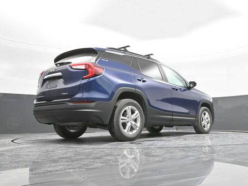 Used 2022 GMC Terrain SLE w/ Driver Convenience Package image 39