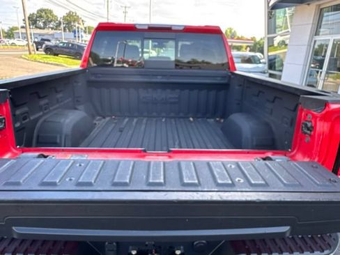 Used 2022 GMC Sierra 1500 SLT w/ SLT Premium Plus Package AWD/4WD image 25