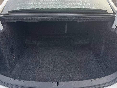 Used 2017 Chevrolet Impala LT image 18