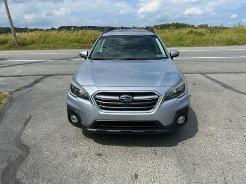 Used 2019 Subaru Outback 2.5i Premium w/ Popular Package #2 AWD/4WD image 4