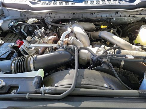 Used 2024 Ford F250 Lariat image 10